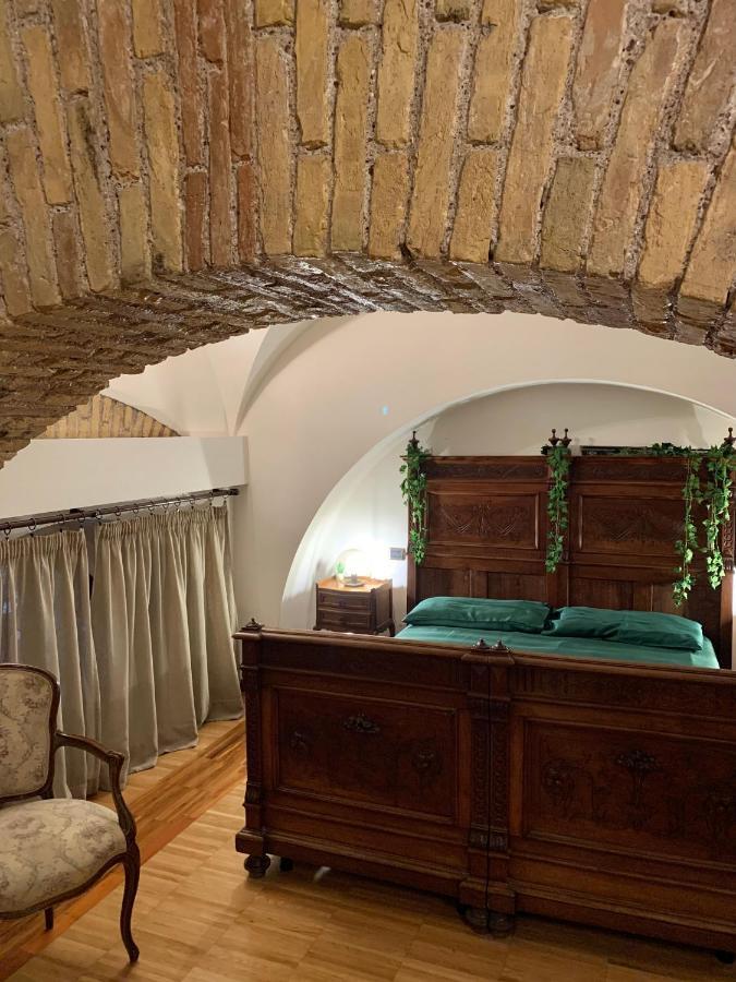 Residenza Tritone Luxury Guest House Trevi Fountain روما المظهر الخارجي الصورة