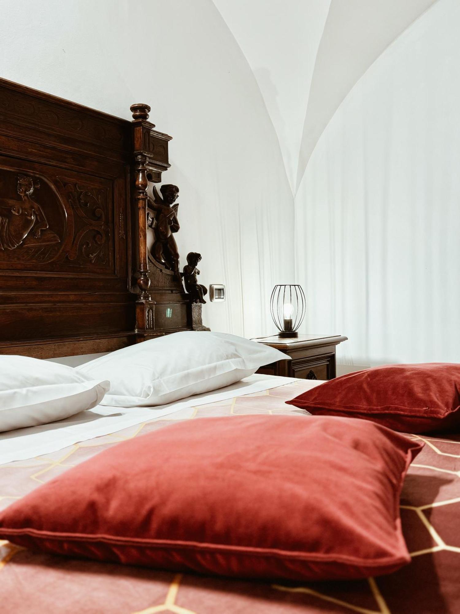Residenza Tritone Luxury Guest House Trevi Fountain روما المظهر الخارجي الصورة