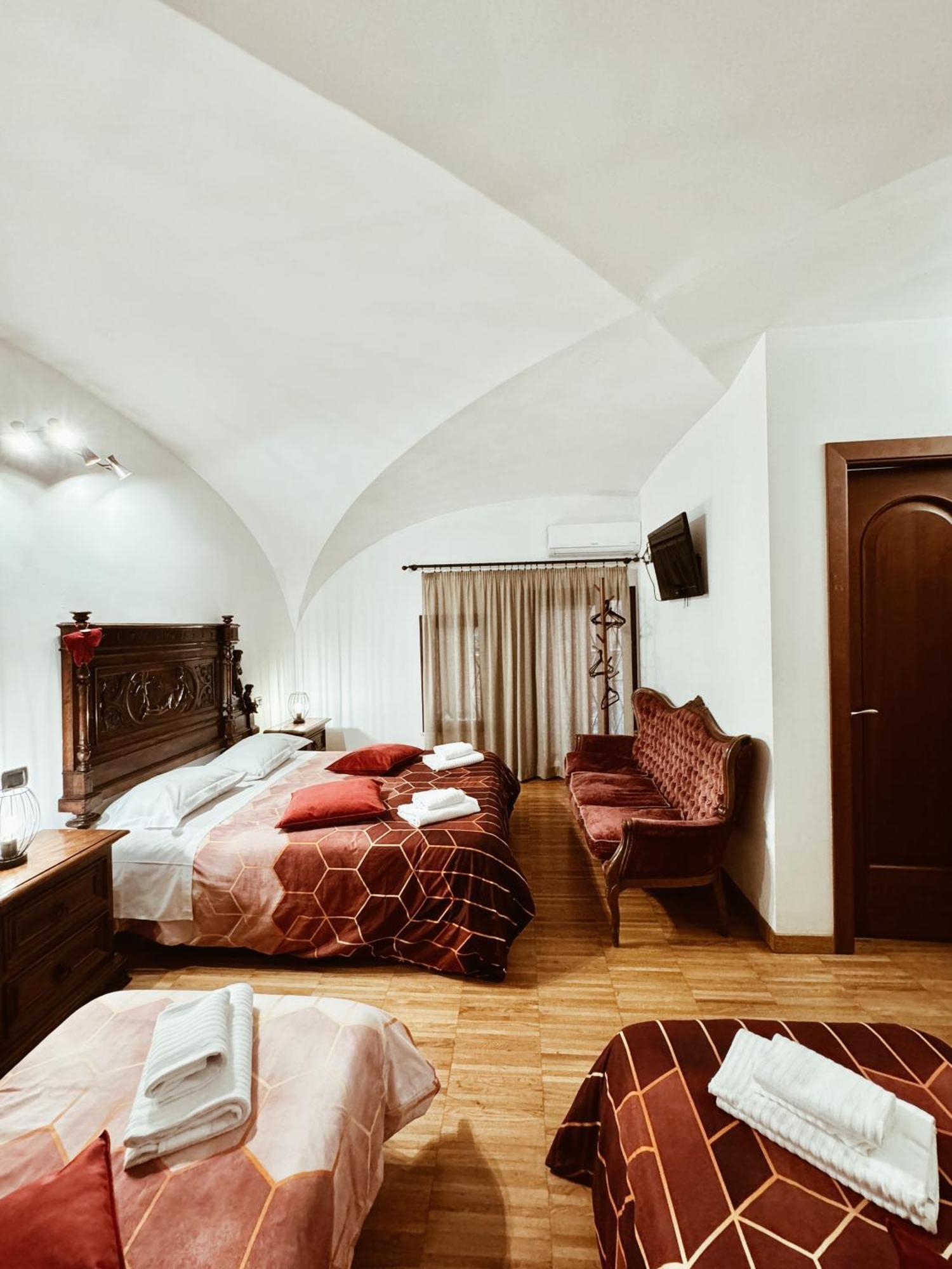 Residenza Tritone Luxury Guest House Trevi Fountain روما المظهر الخارجي الصورة